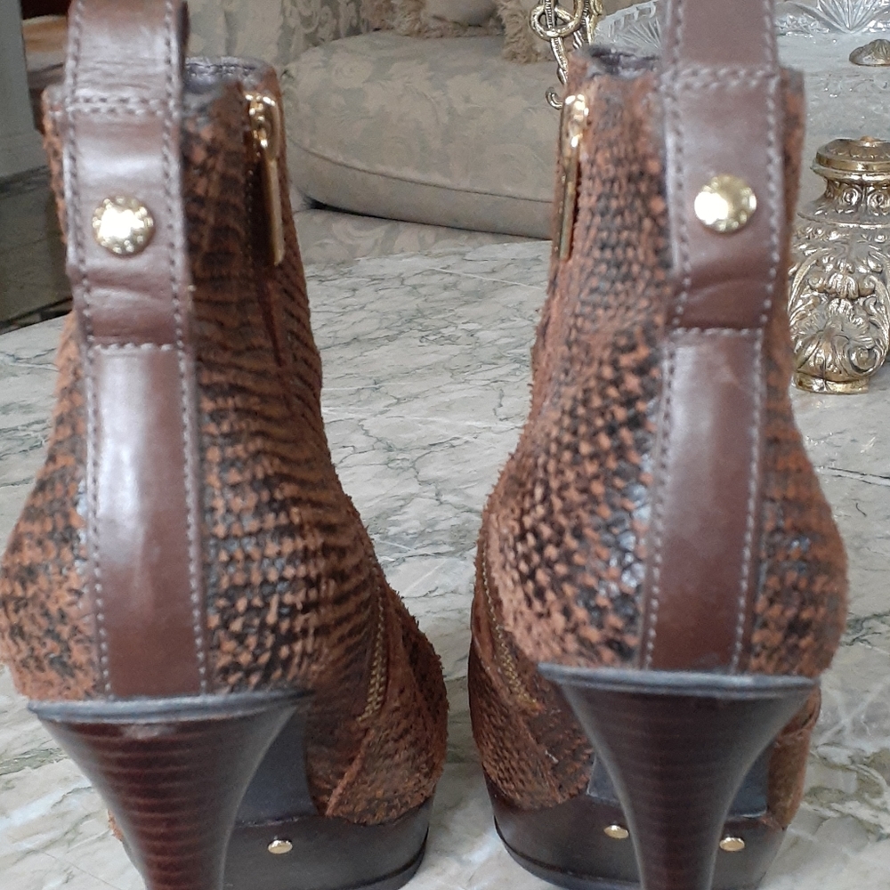 Michael Kors boots - Picture 8 of 15